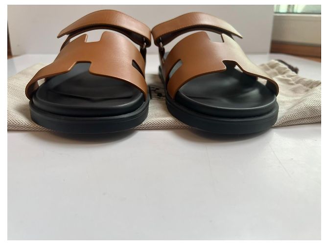 Sandali Hermès Chypre in pelle Marrone - vista 8