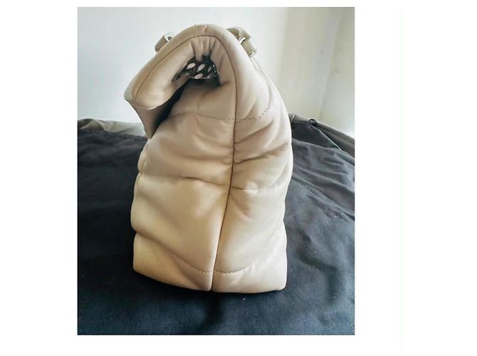 Saint Laurent Bolsa Puffer em couro acolchoado Bege - vista 2