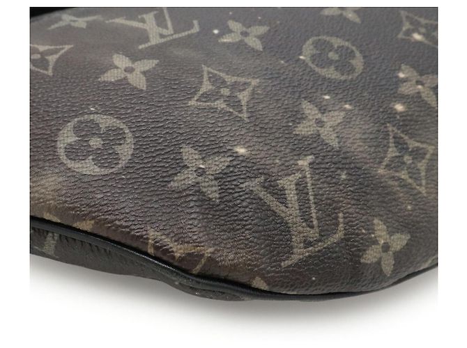 Borsa vita Louis Vuitton Discovery Monogram Galaxy Marrone Nero Multicolore - vista 3