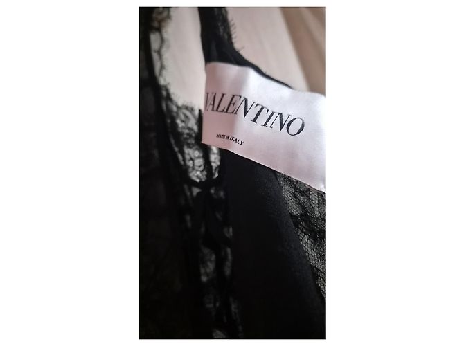 Valentino Maxikleid aus schwarzer Spitze - Ansicht 2
