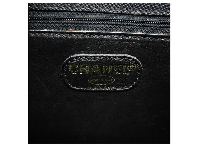 Timeless Borsa a tracolla Chanel in pelle di vitello martellata nera Nero - vista 5