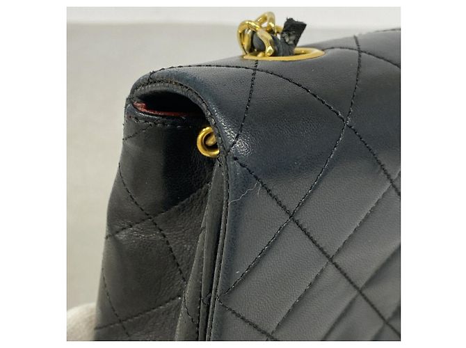 Borsa a tracolla Chanel Matelassé con catena Nero - vista 8