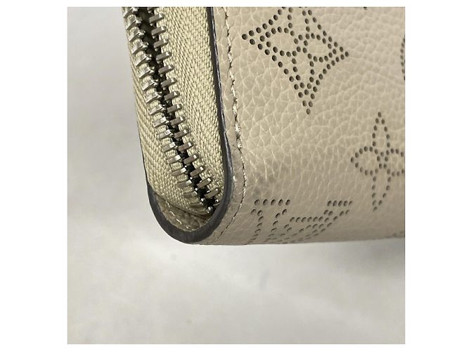 Cartera Zippy Louis Vuitton Mahina - vista 5