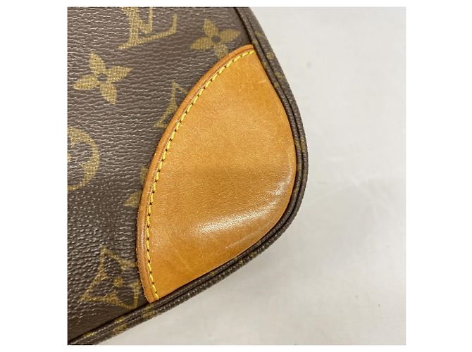 Borsa a tracolla Louis Vuitton Monogram Boulogne 30 Marrone - vista 6