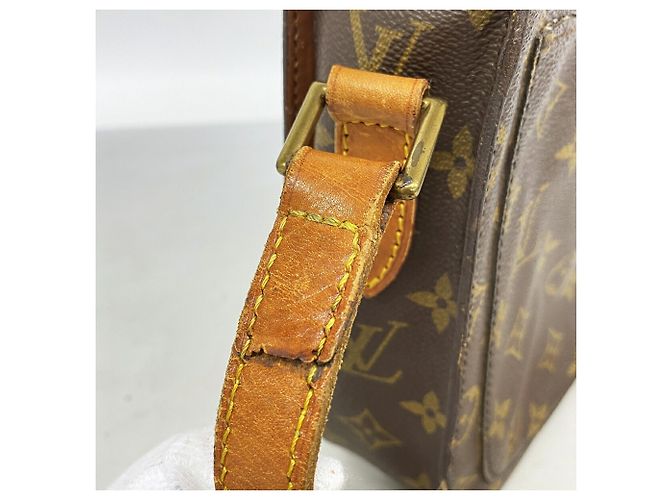 Borsa a tracolla Louis Vuitton Monogram Saint Cloud GM Marrone - vista 9