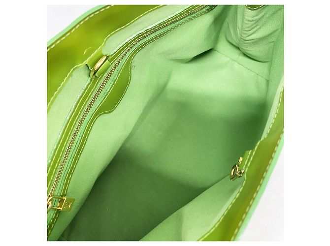 Borsa Louis Vuitton Vernis Wilshire Boulevard Verde - vista 4