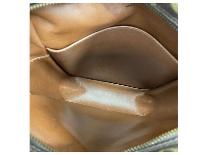 Borsa a tracolla Louis Vuitton Monogram Danube MM Marrone - vista 4