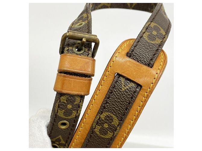 Borsa a tracolla Louis Vuitton Monogram Danube MM Marrone - vista 7