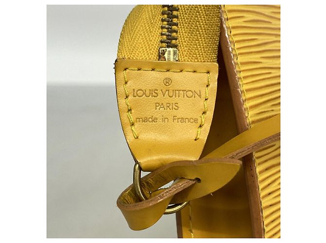 Louis Vuitton Epi Pochette Accessoires Giallo - vista 5