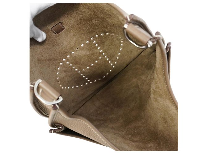 Hermès Borsa a tracolla Hermes Evelyne 3TGM Taupe - vista 4