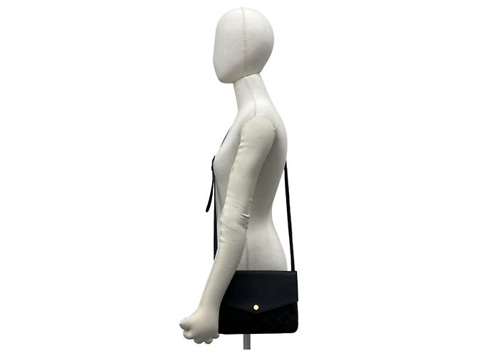 Borsa a tracolla Louis Vuitton Twice Monogram Empreinte Leather Nero - vista 2