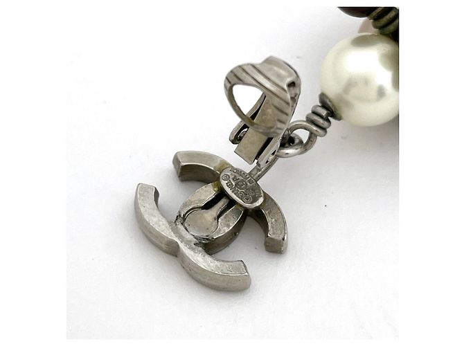 Chanel Clip-Ohrringe in Lila und Silber - Ansicht 3