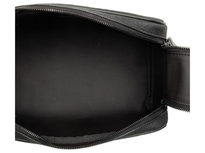 Louis Vuitton Black Monogram Shadow Locker Dopp Kit Clutch Nero - vista 4
