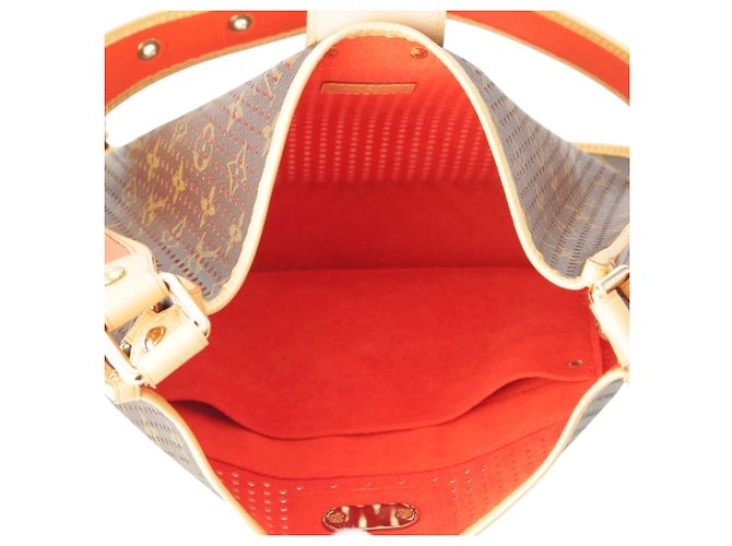 Louis Vuitton Brown Monogram Musette Perforated Castaño - vista 7