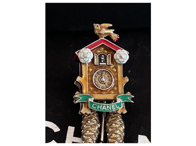Chanel Cuckoo Clock Brosche Weiß Rot Golden Grün Silber Hardware Gold hardware - Ansicht 2