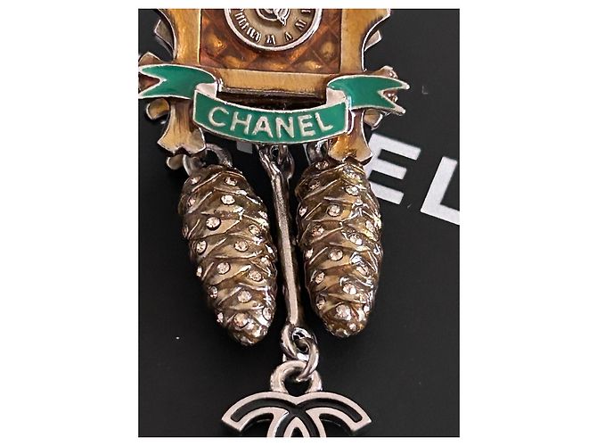 Chanel Cuckoo Clock Brosche Weiß Rot Golden Grün Silber Hardware Gold hardware - Ansicht 6