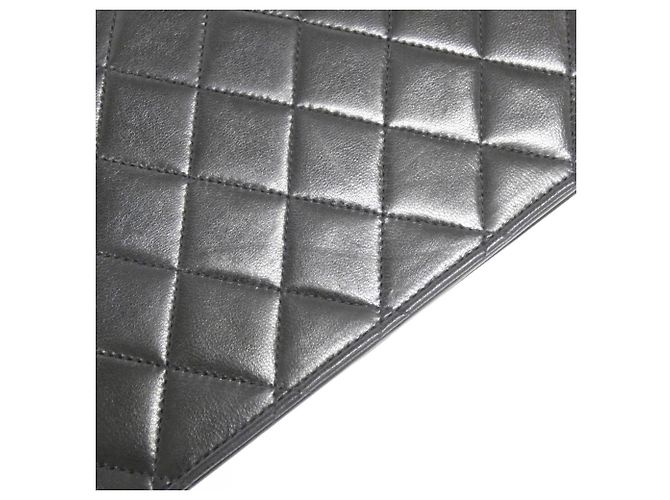 Borsa a tracolla Chanel 03568 in pelle d'agnello nera Nero - vista 4