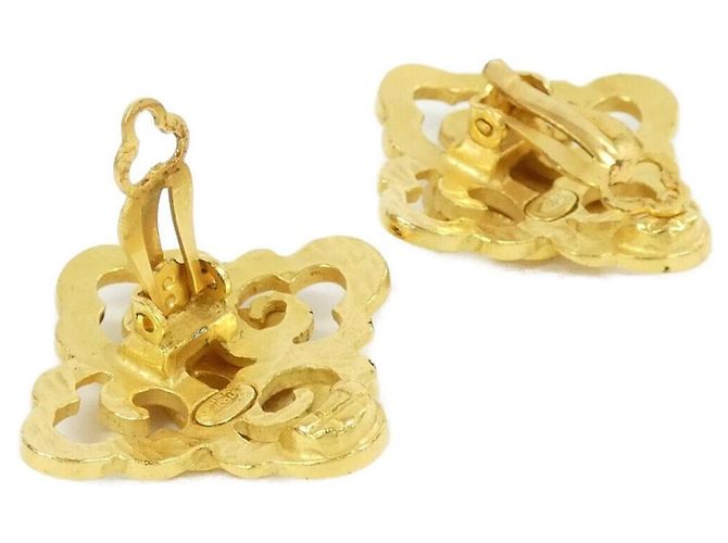 Orecchini a clip Chanel Gold D'oro - vista 3