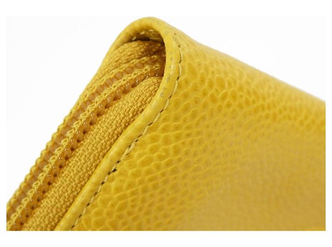 Cartera larga Chanel Timeless CC Line Amarillo - vista 3
