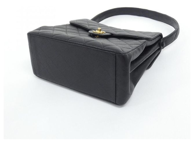 Borsa a tracolla Chanel in pelle di vitello martellata nera Nero - vista 2