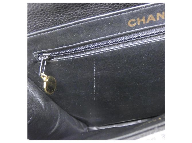 Borsa a tracolla Chanel in pelle di vitello martellata nera Nero - vista 8
