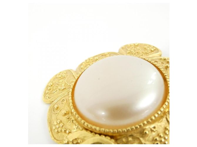 Chanel Weiße Brosche - Ansicht 3