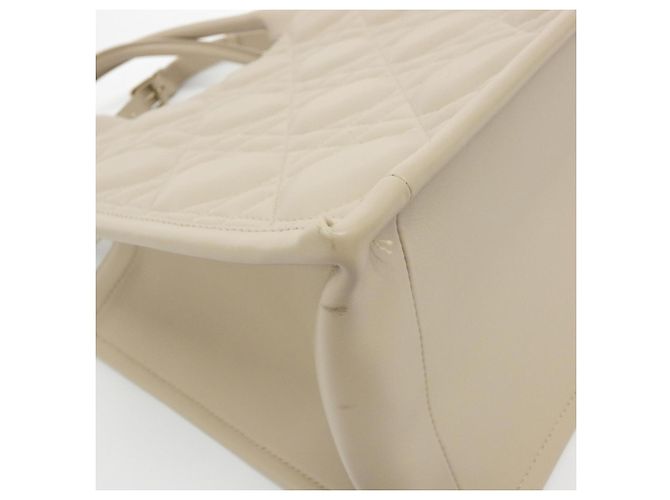 Borsa a mano Christian Dior Book Tote Medium Beige - vista 3