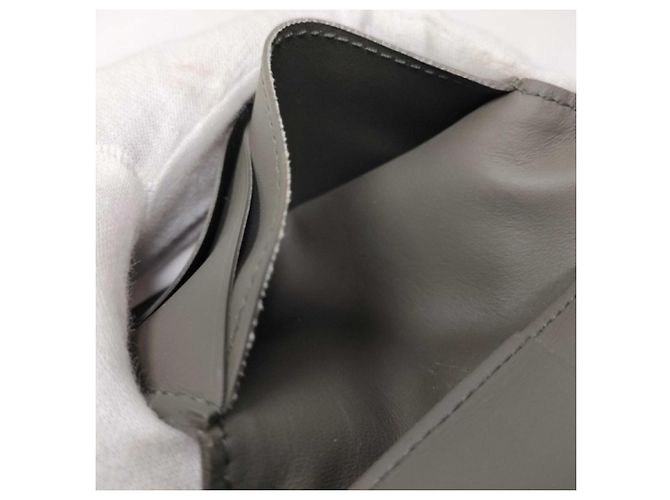 Tarjetero de piel Khaki Louis Vuitton Caqui - vista 9
