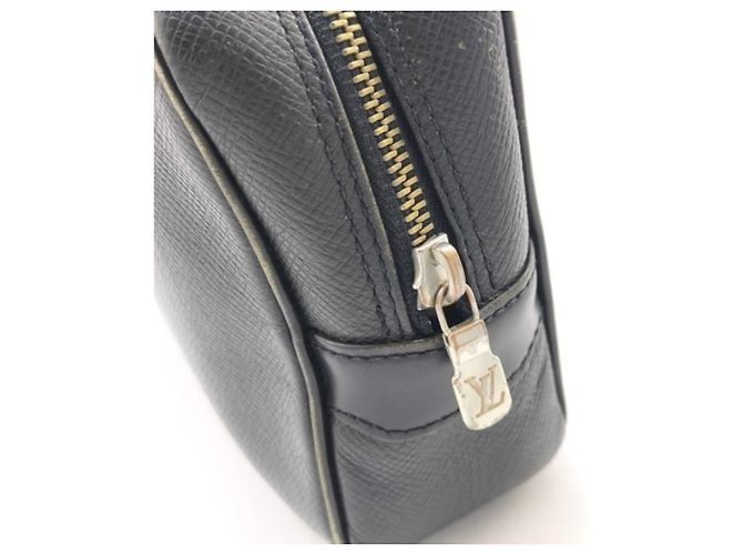 Borsa a mano da uomo Louis Vuitton Taiga Nero Grigio - vista 4