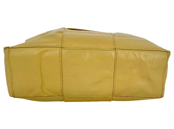 Sac Camera Arco Moyen Bottega Veneta en cuir de veau jaune - vue 6