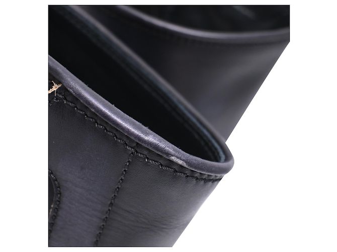 Miu Miu Biker-Boots mit Schnallenriemen aus schwarzem Leder - Ansicht 14