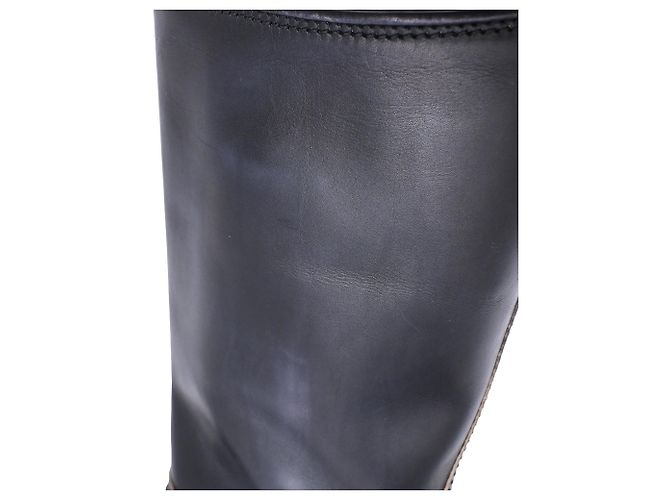 Miu Miu Biker-Boots mit Schnallenriemen aus schwarzem Leder - Ansicht 8