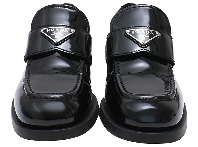 Mocassini Prada con logo Triangle in pelle verniciata nera Nero - vista 2