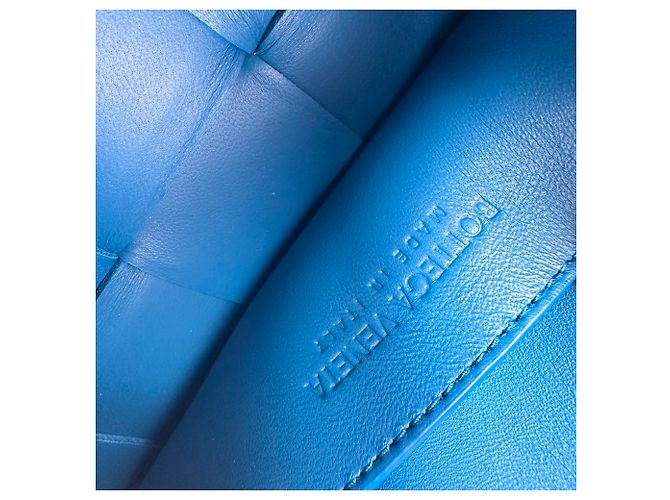 Borsa a tracolla Small Brick Cassette Bottega Veneta in pelle di agnello blu - vista 9
