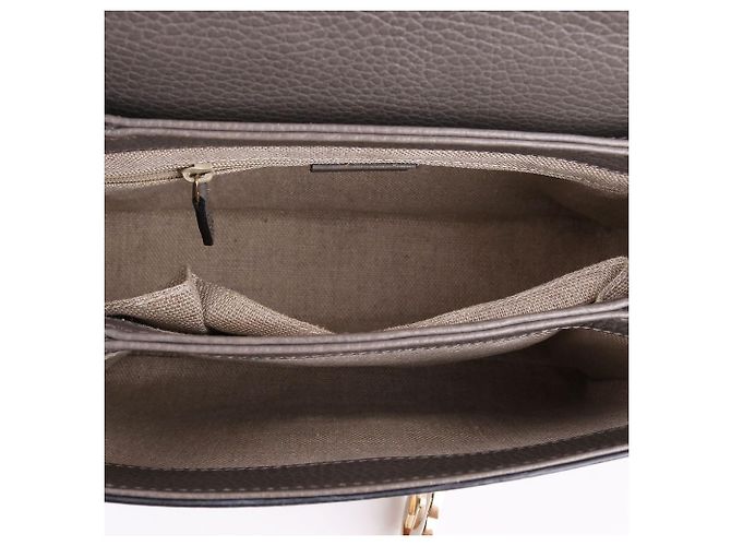 Gucci Bolsa de ombro cinza com alça de mão e detalhe entrelaçado Marrom - vista 12