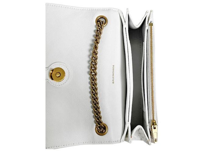 Balenciaga Bolso de hombro Crush Chain de piel grabada efecto cocodrilo Blanco - vista 12