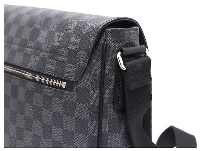 Louis Vuitton District MM Crossbody-Tasche Braun - Ansicht 13