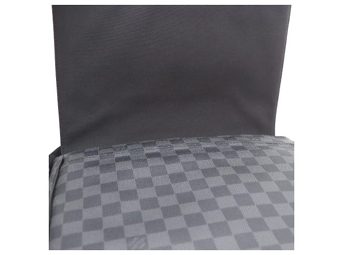 Louis Vuitton District MM Crossbody-Tasche Braun - Ansicht 7