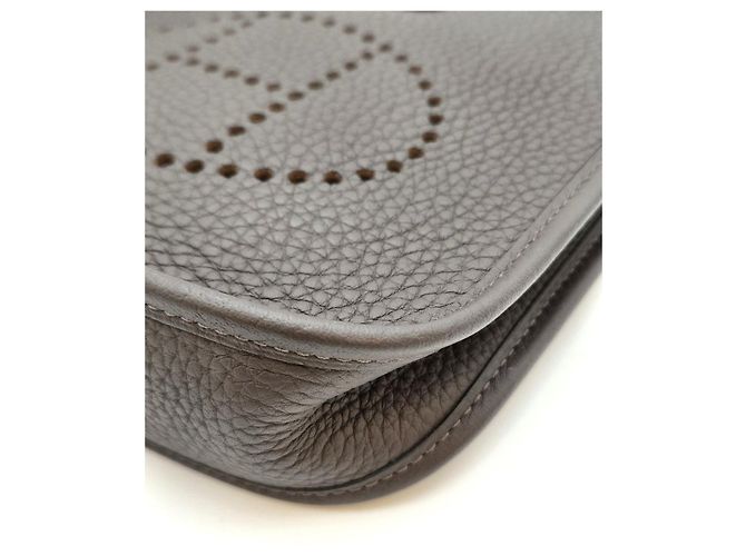 Hermès Evelyne Brown Years Condition Marrone - vista 11