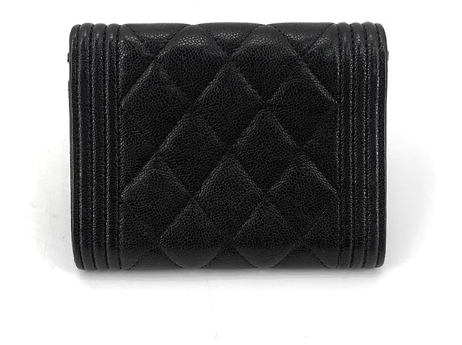 Chanel Tarjetero Classic Caviar Gold Boy Negro - vista 2