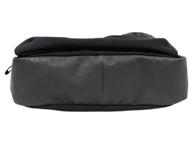 Chanel Borsa a tracolla sport in nylon nero - vista 4