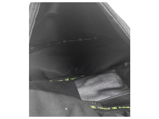 Chanel Borsa a tracolla sport in nylon nero - vista 6
