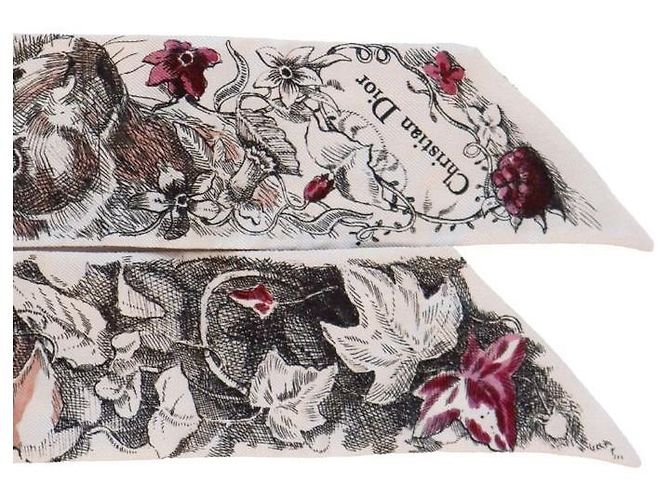 Dior Rosa Blumen-Schal - Ansicht 3