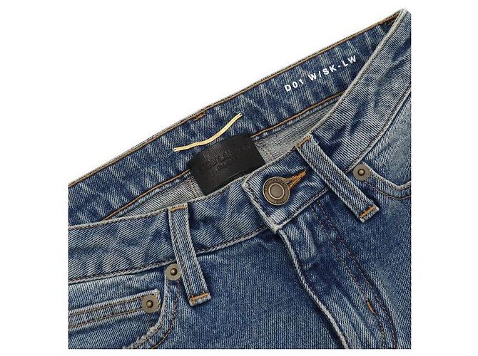 Saint Laurent Pantaloni in denim destroyed da donna - vista 5