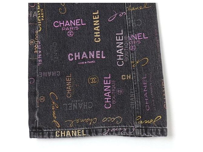 Chanel Pantaloni in denim da donna con stampa logo CC multicolore Nero - vista 3