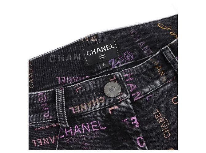 Chanel Pantaloni in denim da donna con stampa logo CC multicolore Nero - vista 5