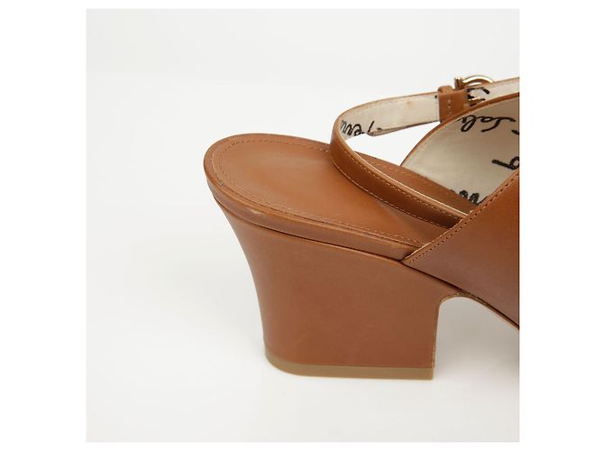 Salvatore Ferragamo Sandali con cinturino Brown Marrone - vista 10
