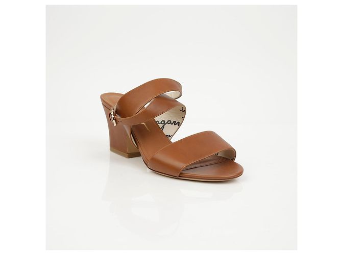 Salvatore Ferragamo Sandali con cinturino Brown Marrone - vista 2