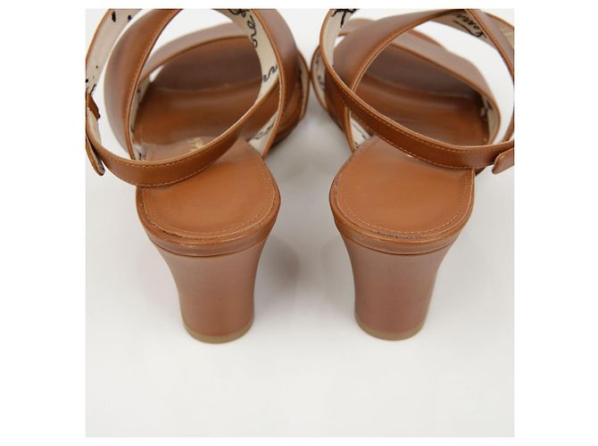 Salvatore Ferragamo Sandali con cinturino Brown Marrone - vista 8