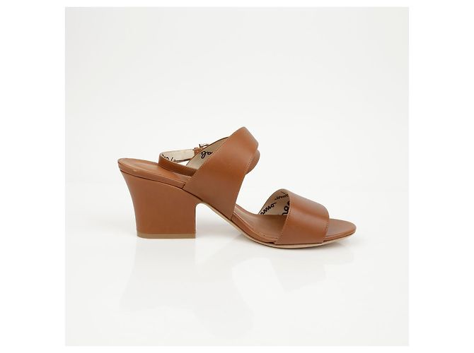 Salvatore Ferragamo Sandali con cinturino Brown Marrone - vista 9